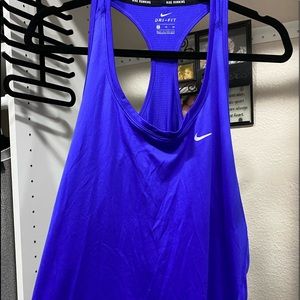 Nike tank